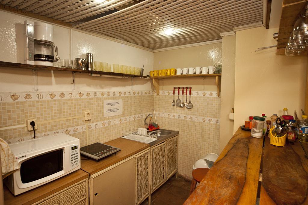Black Cat Hostel อะซุนซิออง ภายนอก รูปภาพ