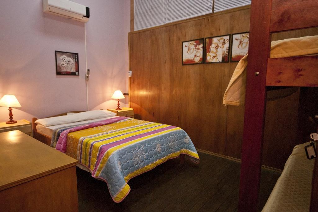 Black Cat Hostel อะซุนซิออง ภายนอก รูปภาพ